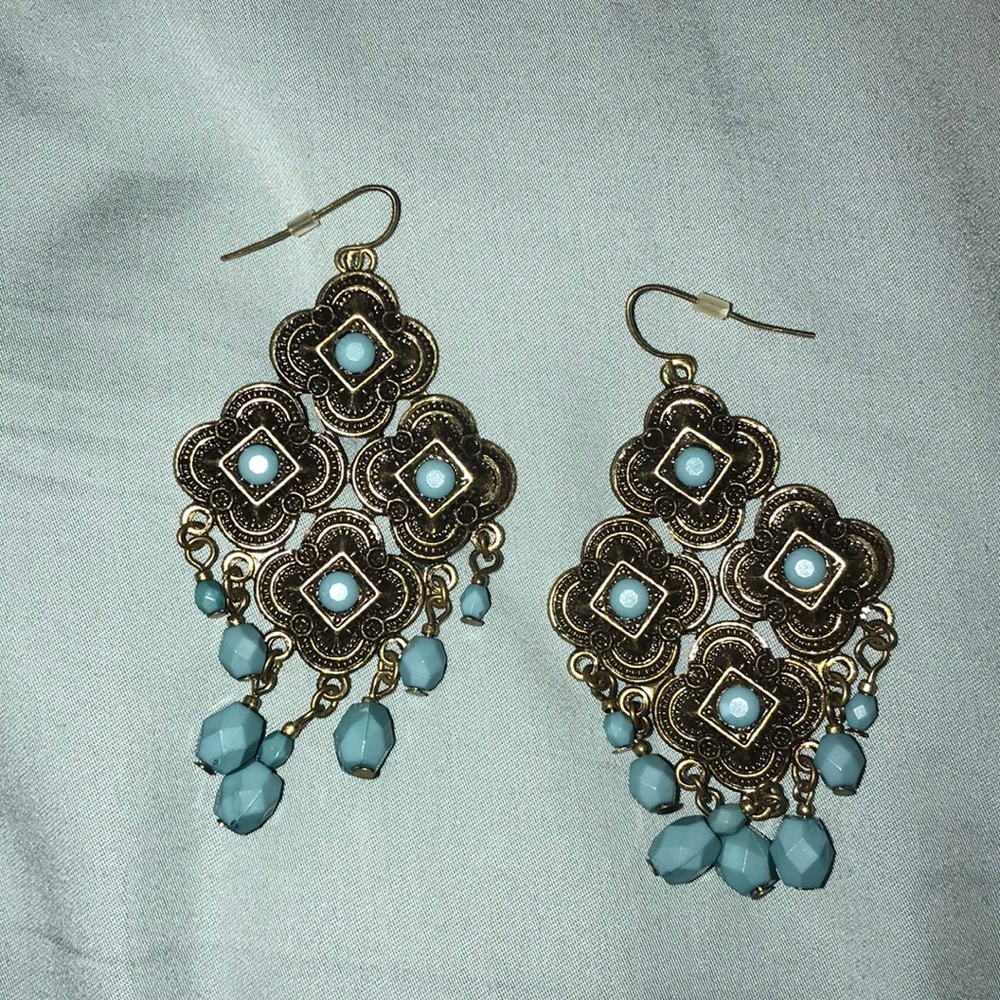 Chandelier earrings